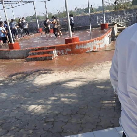 Complimentary Water Park Igatpuri Ξενοδοχείο Εξωτερικό φωτογραφία