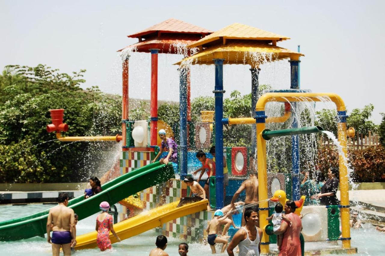 Complimentary Water Park Igatpuri Ξενοδοχείο Εξωτερικό φωτογραφία